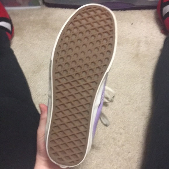 Vans - Picture 3 of 5